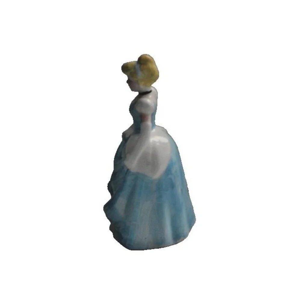 Vintage Walt Disney Productions Japan Cinderella Ceramic Porcelain Figurine 5.5”